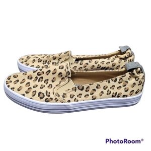 Canvas Casuals Leopard Print Slip On Casual Shoes Size Large 8-9 Women's
